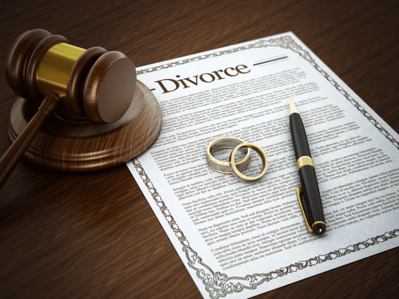 selling the house during a divorce might be unavoidable